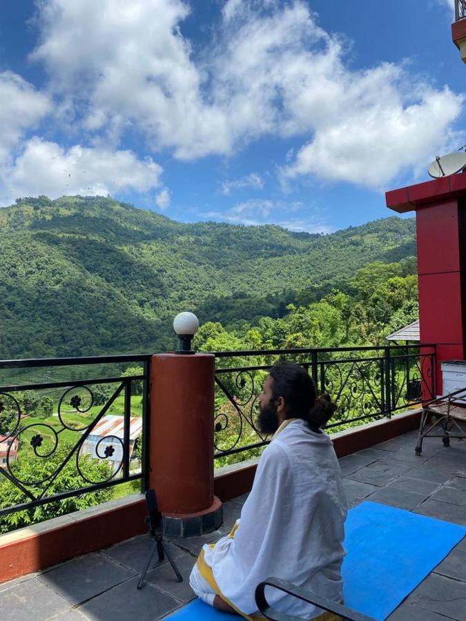 Green Hills Yoga Retreat ポカラ エクステリア 写真