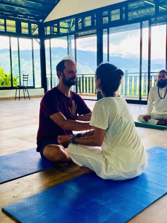 Green Hills Yoga Retreat ポカラ エクステリア 写真