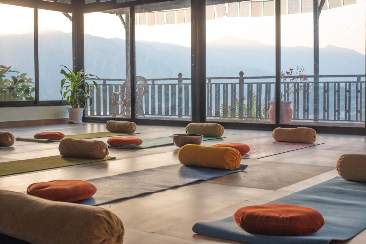 Green Hills Yoga Retreat ポカラ エクステリア 写真