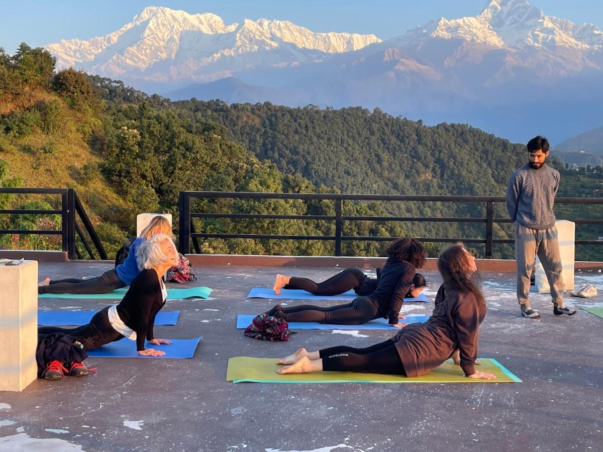 Green Hills Yoga Retreat ポカラ エクステリア 写真