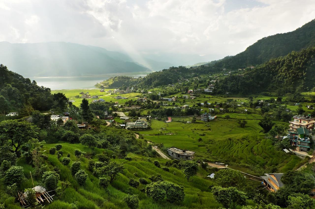 Green Hills Yoga Retreat ポカラ エクステリア 写真