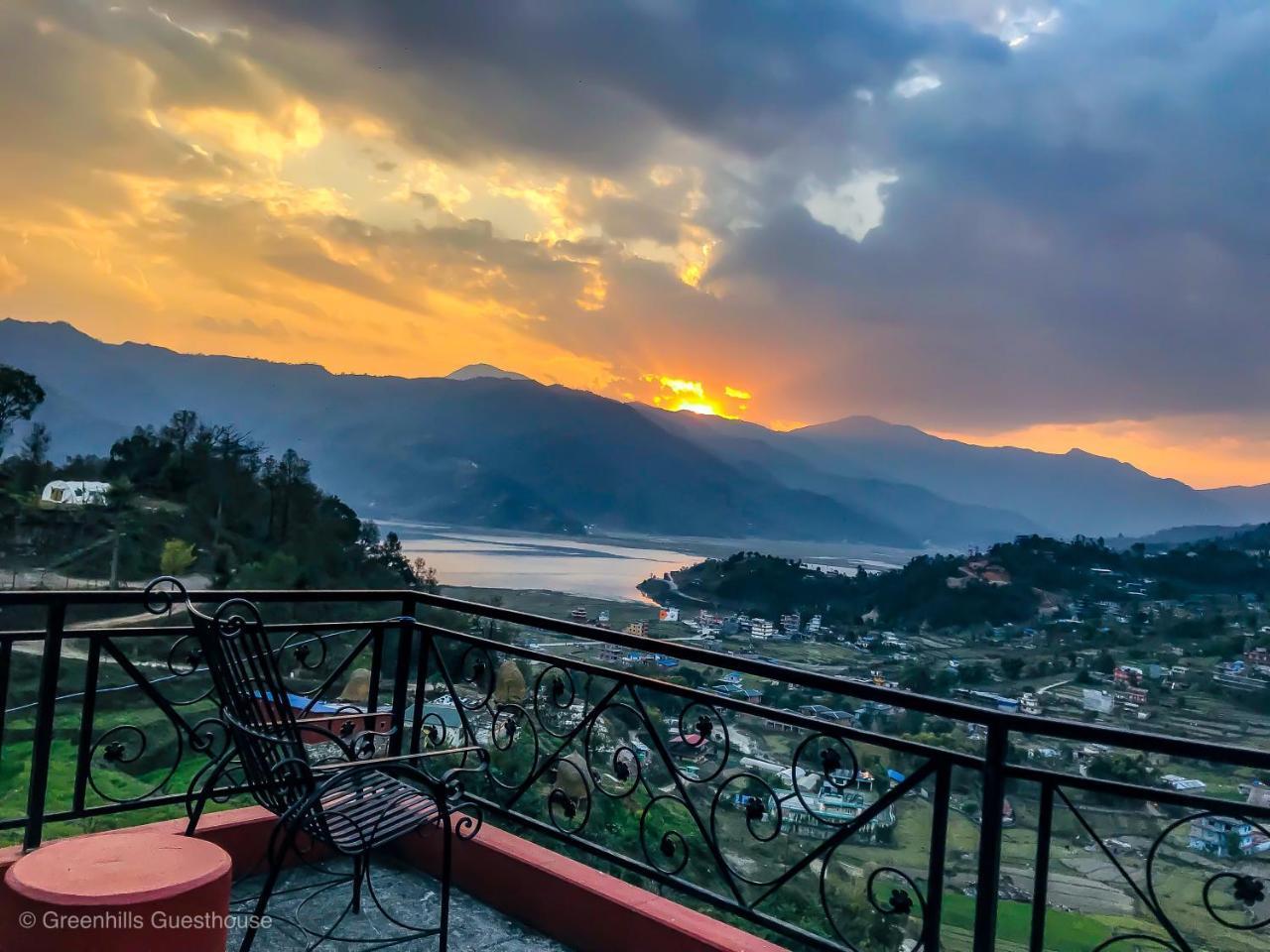Green Hills Yoga Retreat ポカラ エクステリア 写真